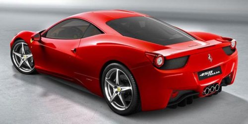Ferrari 458 Italia leva motor de 4,5 litros V8 com 570 cv (Foto: Divulgação) 